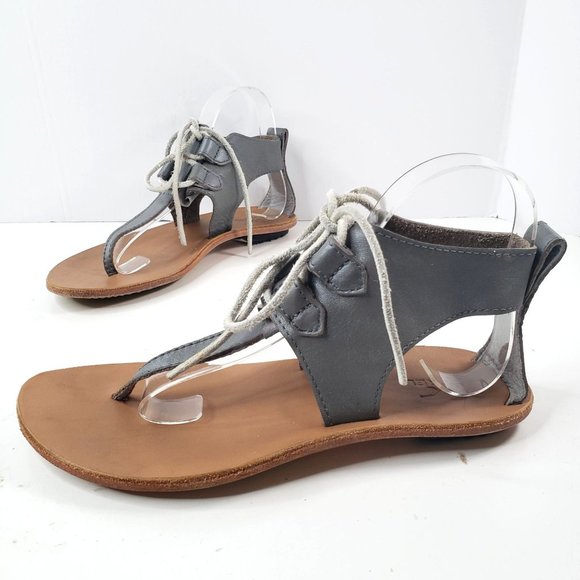 Sorel Flat Thong Sandals Sz 7 Gray Leather Lace Up Flat Walking Gladiator Sandal - Picture 1 of 12